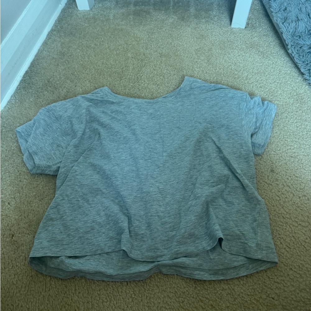 Lululemon cropped t shirt | grey size 4